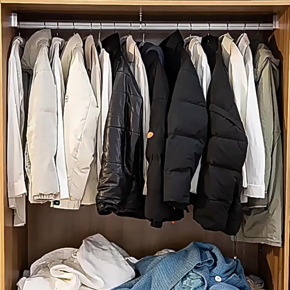 Vacuum Seal Hanging Clothes Storage Bags with 360 Degree Rotating Hanger - Produktbild 4