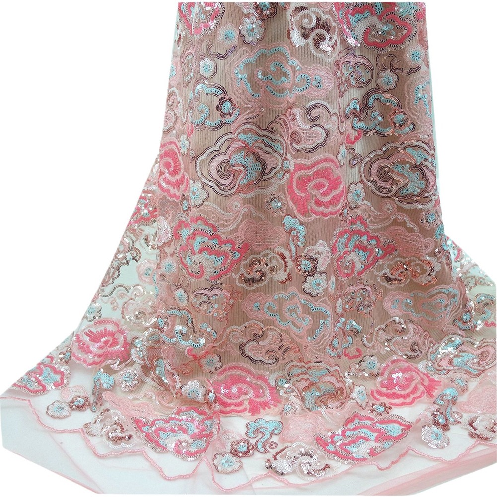 Tissu maille pailletée nuages ​​de bon soldes augure idéal pour tous vos besoins de couture