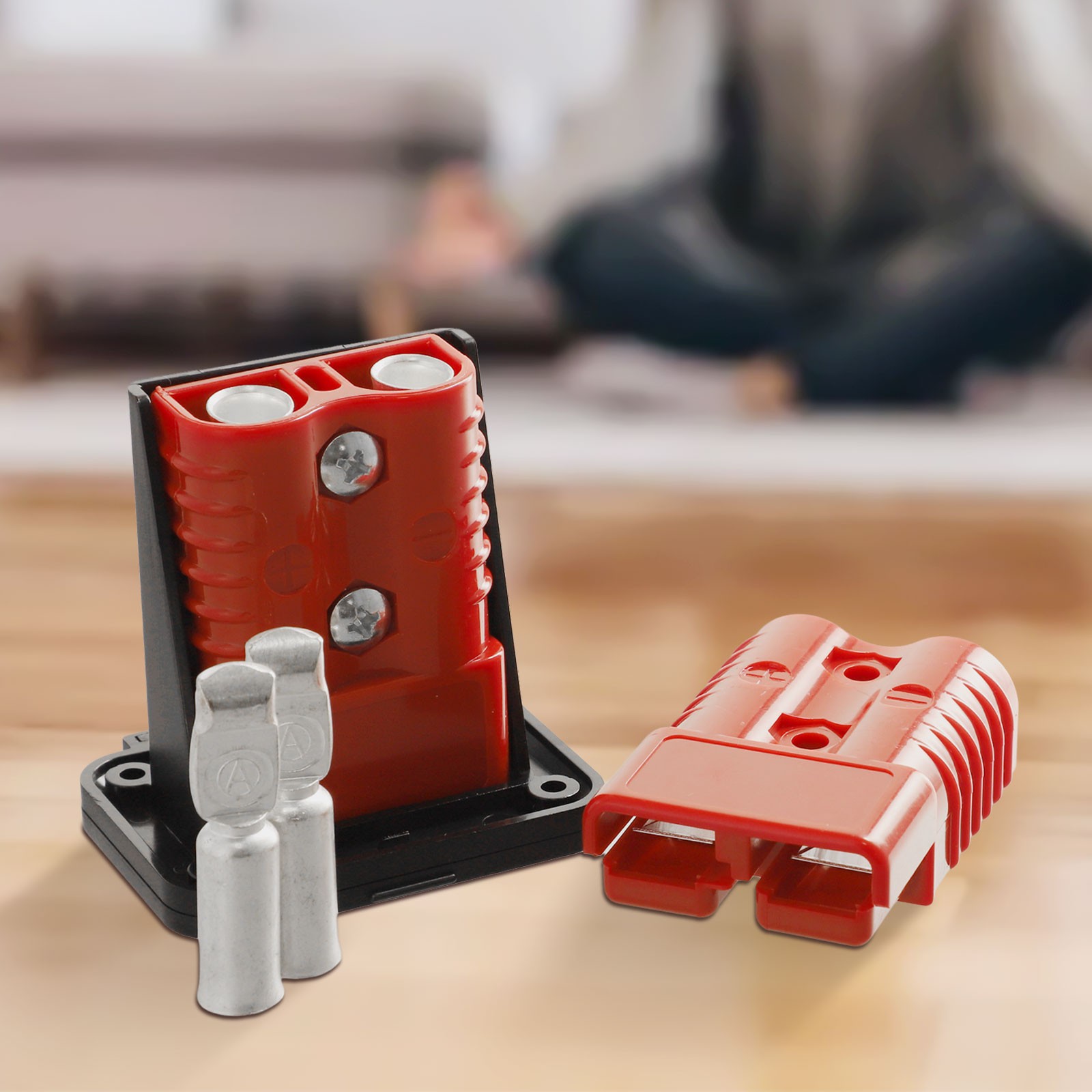 Recessed 175A Flush Mount Bracket Reduces Accidental Mating of Components