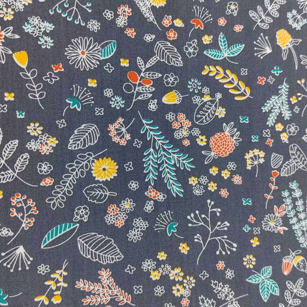 Magnifique lot de 8 tissus floraux en coton pour jupes et offres vêtements pour enfant