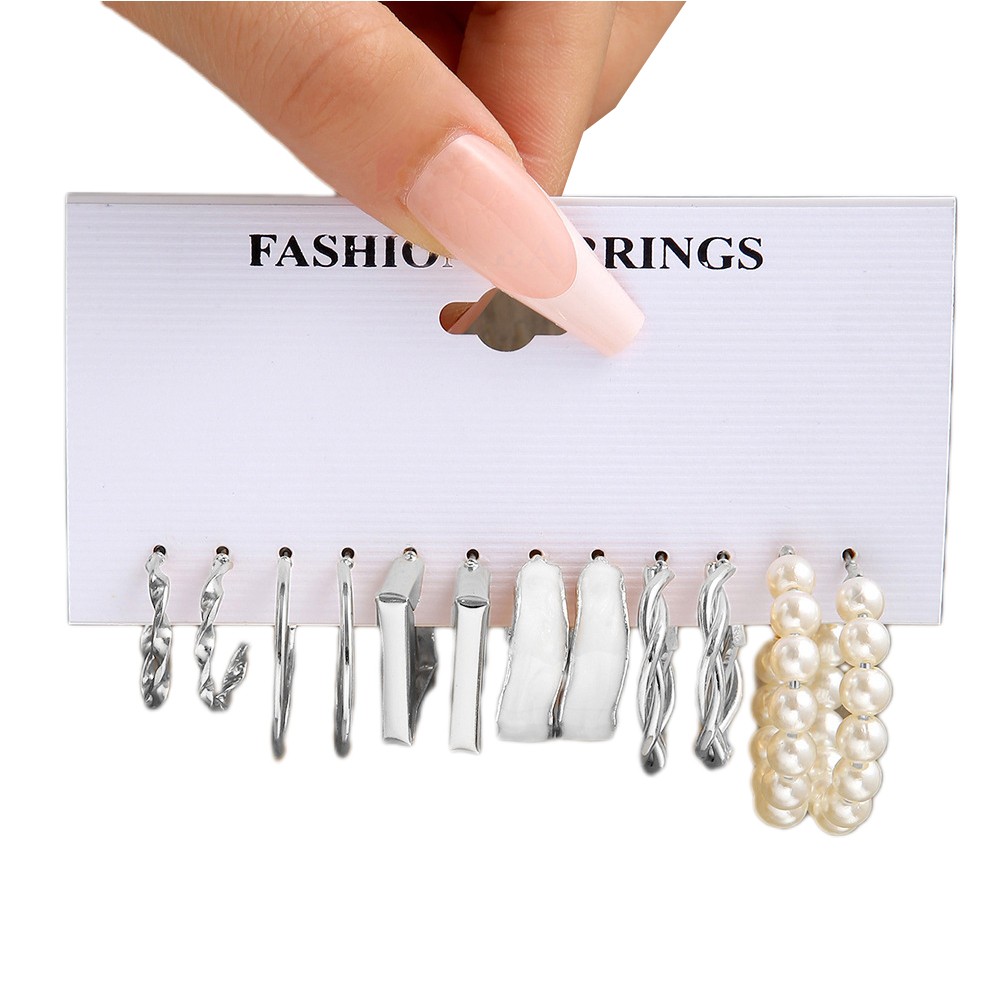Classic Elegance with a Hint of Retro Womens Retro Pearls Earrings Set - Picture 17 of 21
