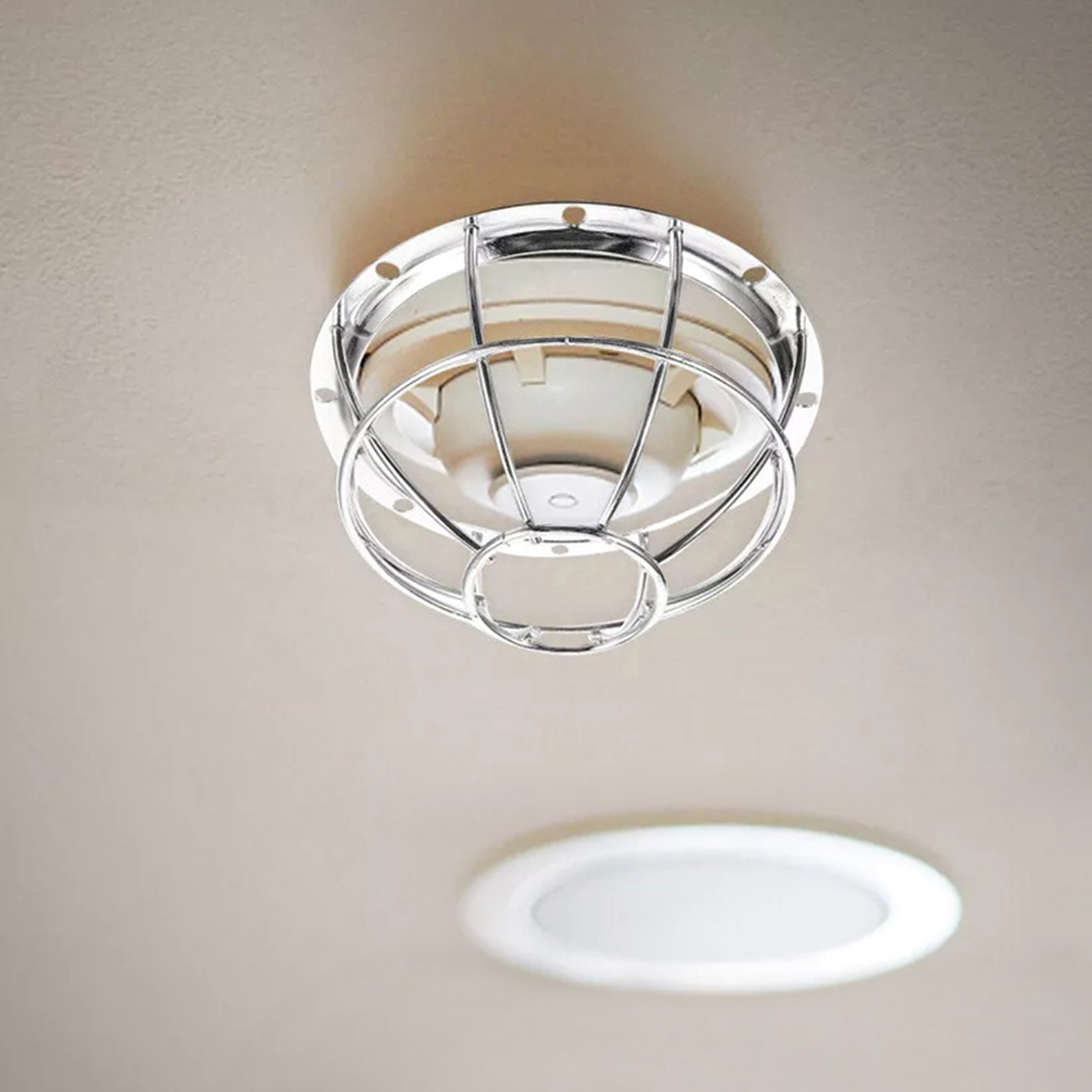 Sleek and Modern Iron Smoke Detector Protective Cover for Stylish Protection - Bild 16 von 31