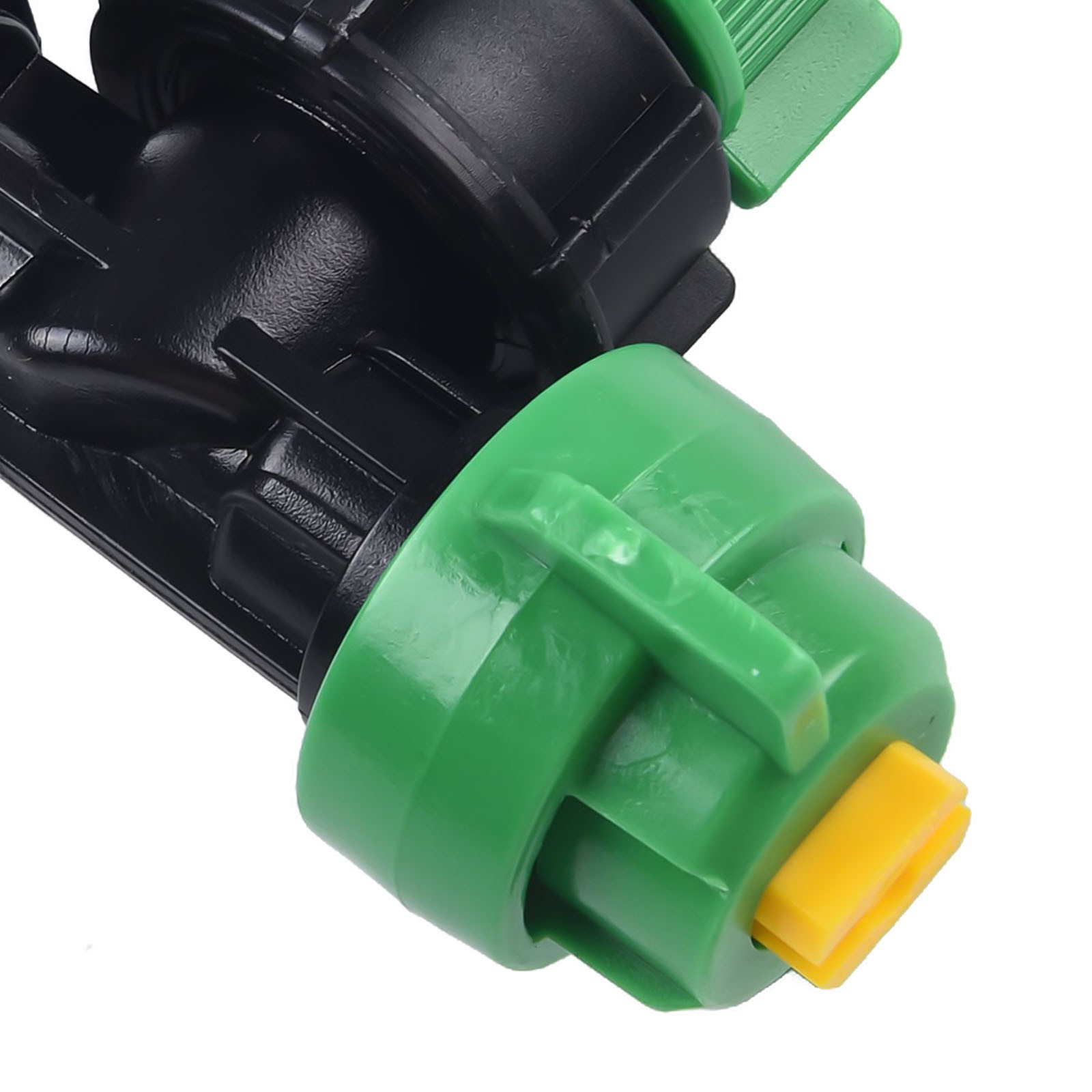 Green and Black Agricultural Spraying Nozzle Suitable for Various Environments