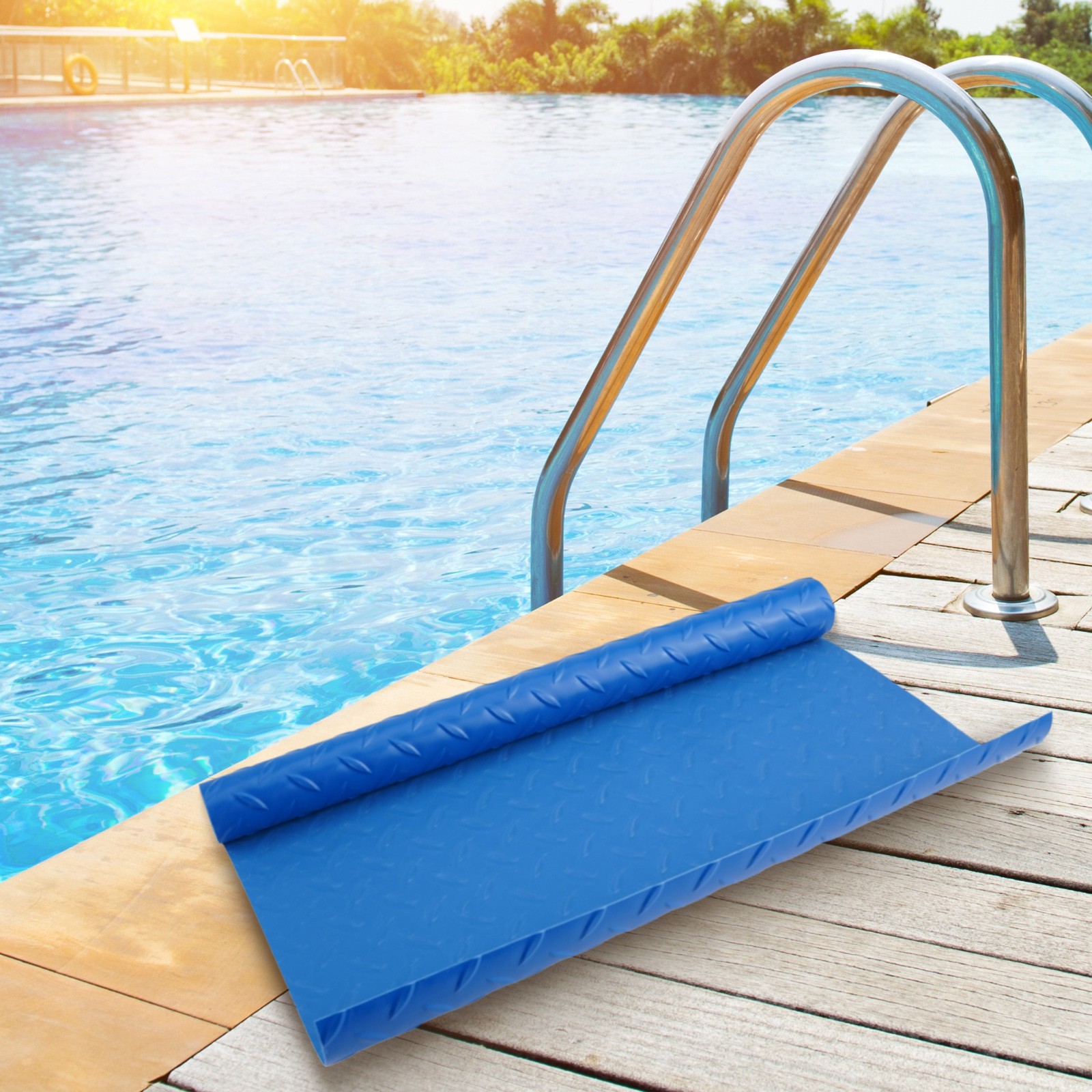 Comfortable And Secure Protective Pool Ladder Pad Wavy Lines Package Content - Picture 22 of 27