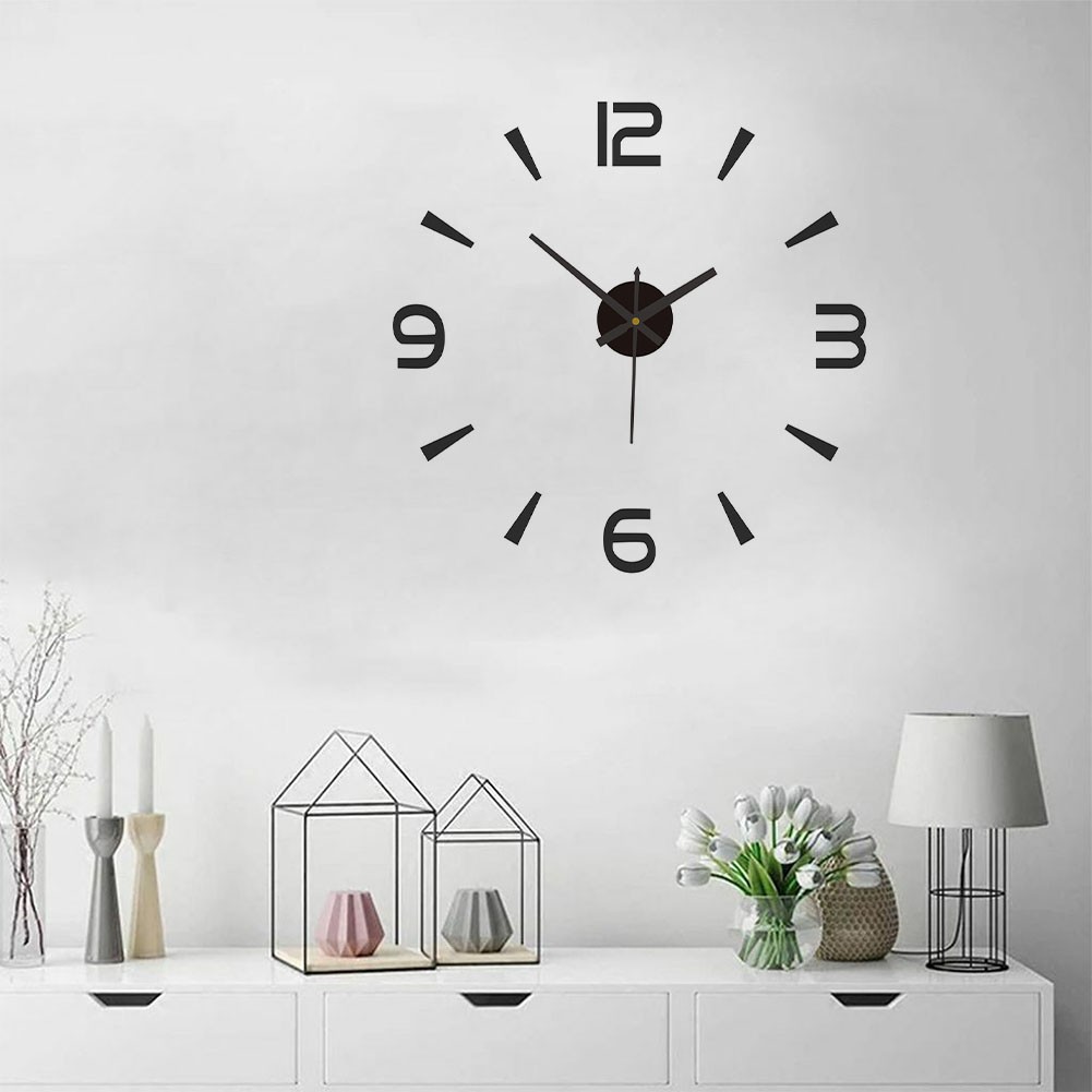 Trendy Large Wall Clock with Customizable Dimensions and Modern Design