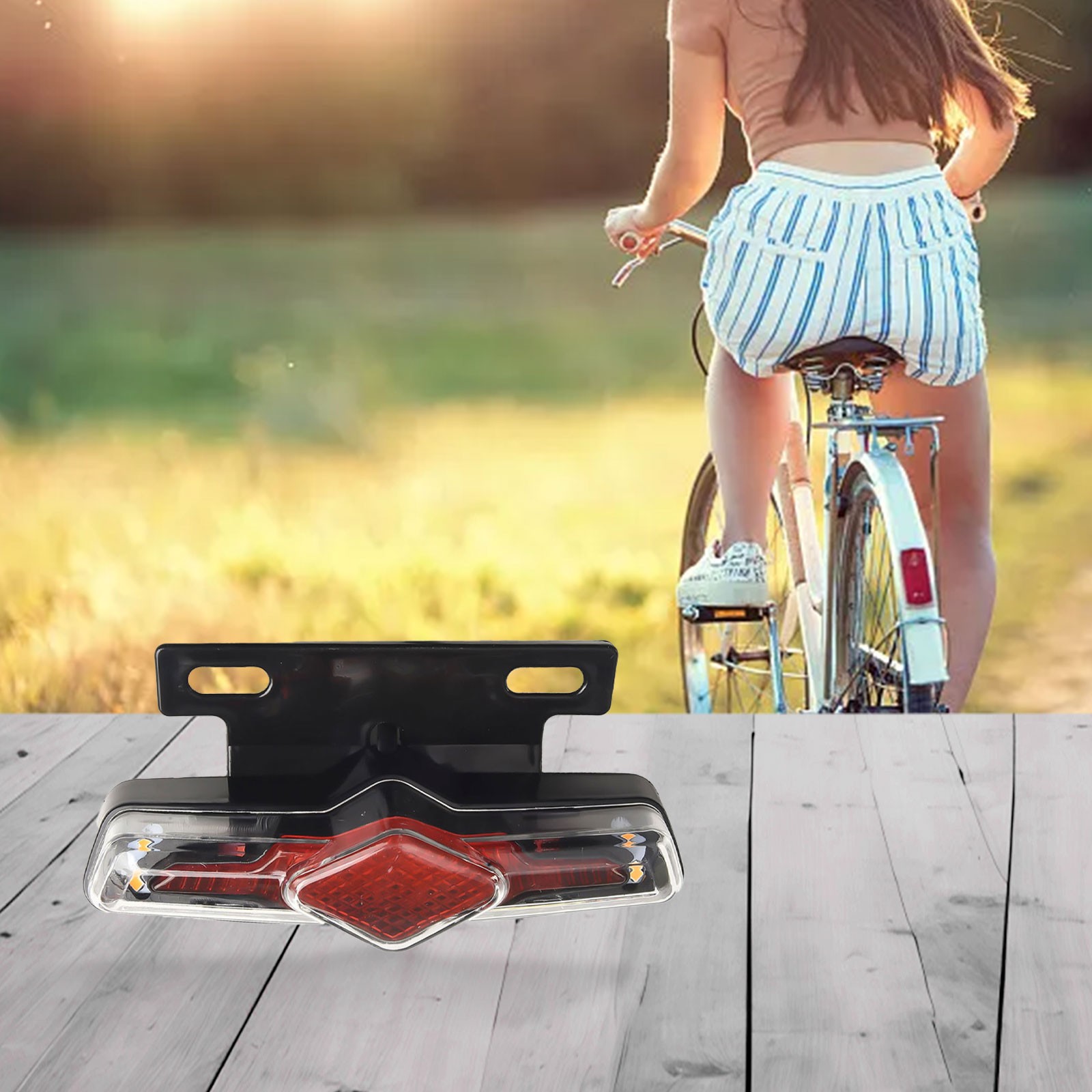 Taillight Outdoor 120g 12V/36V-60V 145(L)*45��W��*70��H)mm 45cm Cable Length - Picture 23 of 32