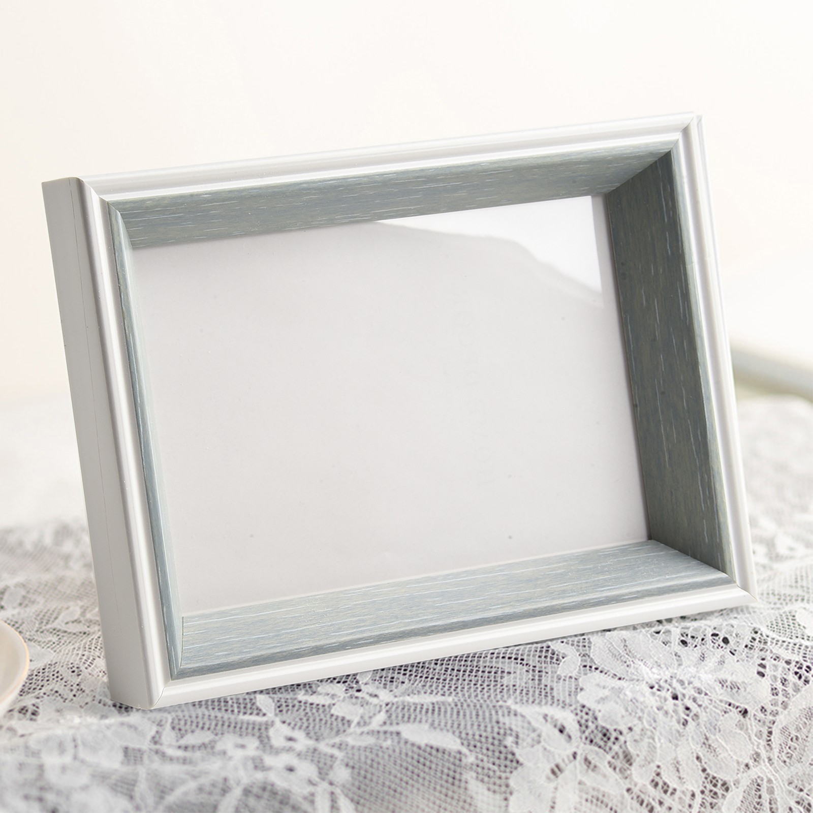 Classic Wall Hanging Photo Frame 6x8 Inch Perfect for Your Memorable Moments - Picture 13 of 27