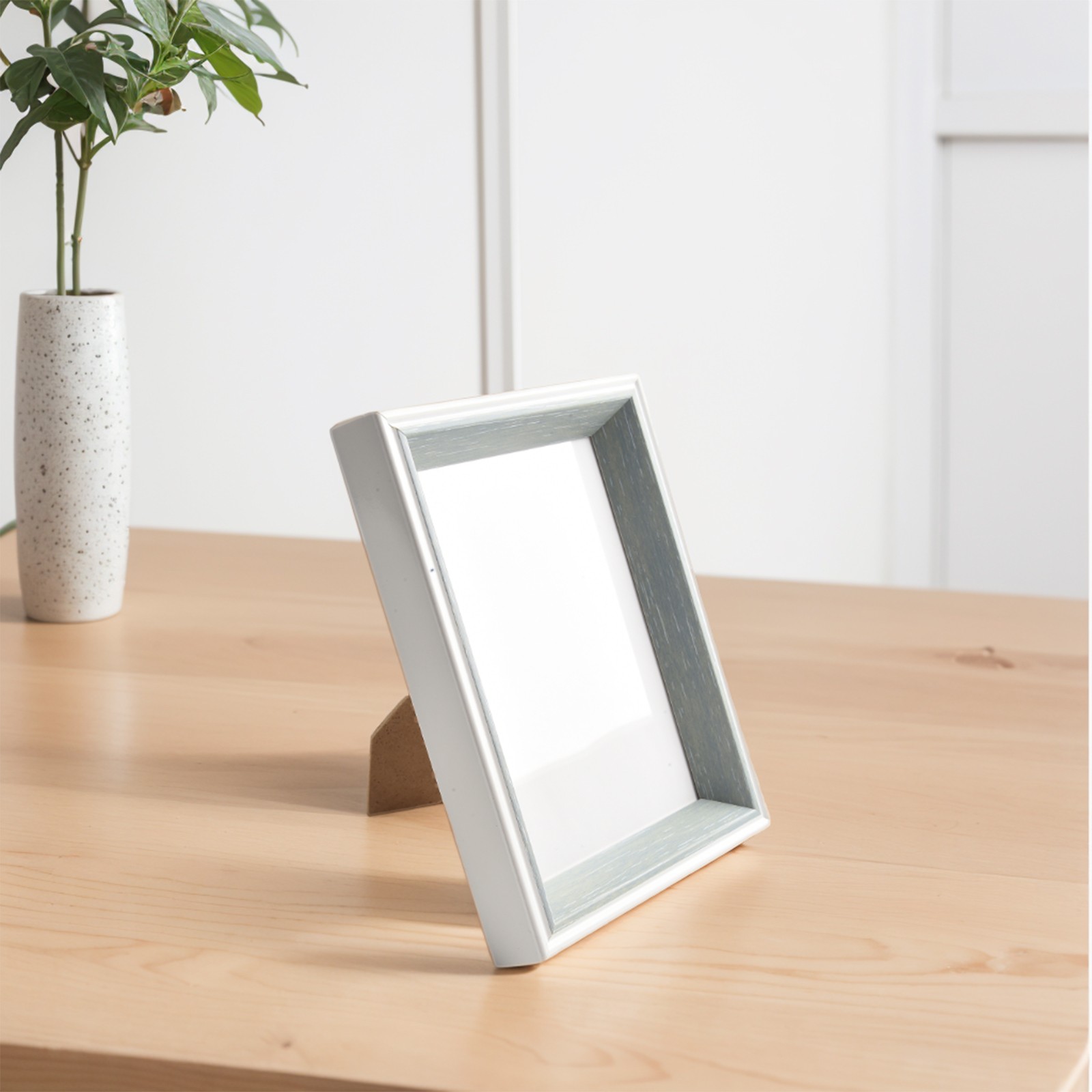 Classic Wall Hanging Photo Frame 6x8 Inch Perfect for Your Memorable Moments - Picture 14 of 27