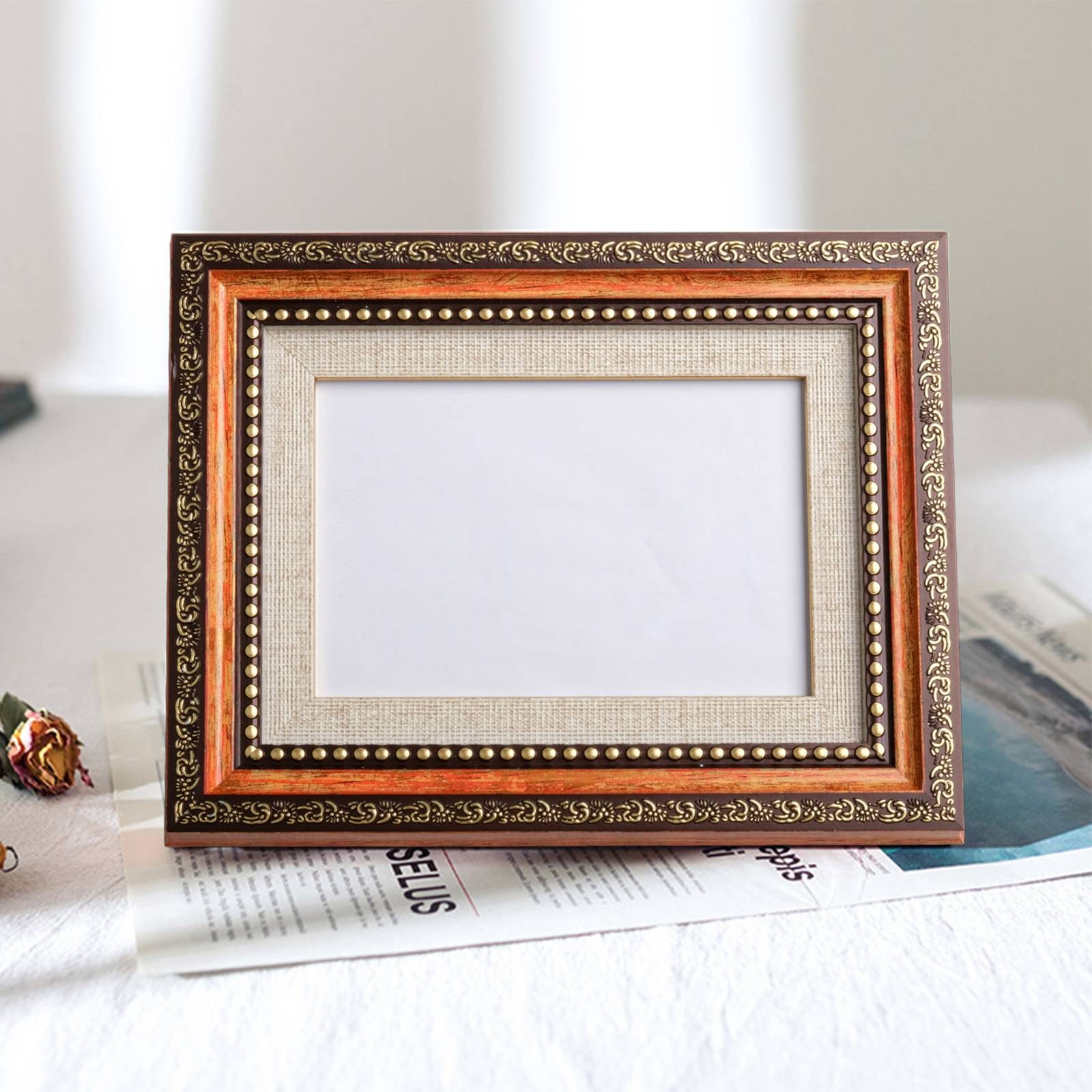 Exquisite Retro Photo Frame for 6x8 inch Pictures Table Setting Decoration - Picture 15 of 32