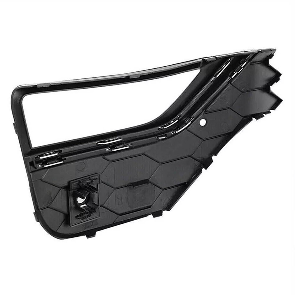 High Resistance Material Front Fog Lights Covers for Amarok Model Year 2019 - Picture 6 of 12