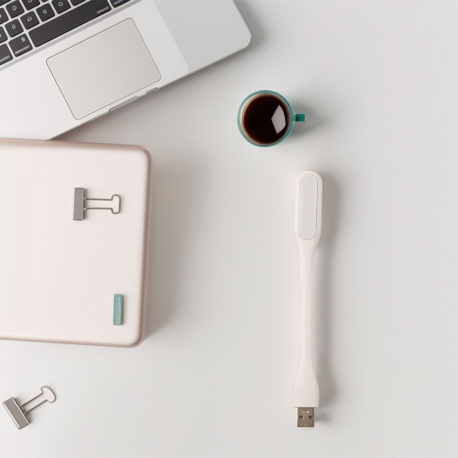 Lumière de livre USB avec haute luminosité DEL améliore votre expérience de - Photo 24 sur 33