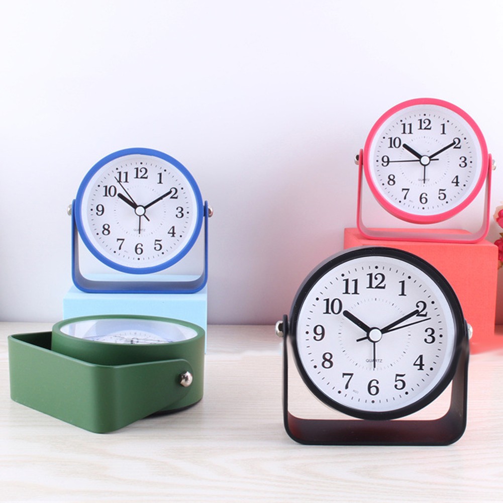 Silent Sweep Second Hand on this Compact 9CM Metal Desktop Alarm Clock