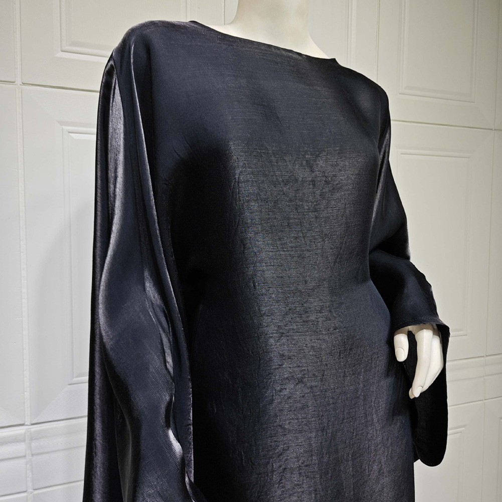Robe longue femme vente en gros élégante en tissu soyeux idéale pour les vêtements de tous