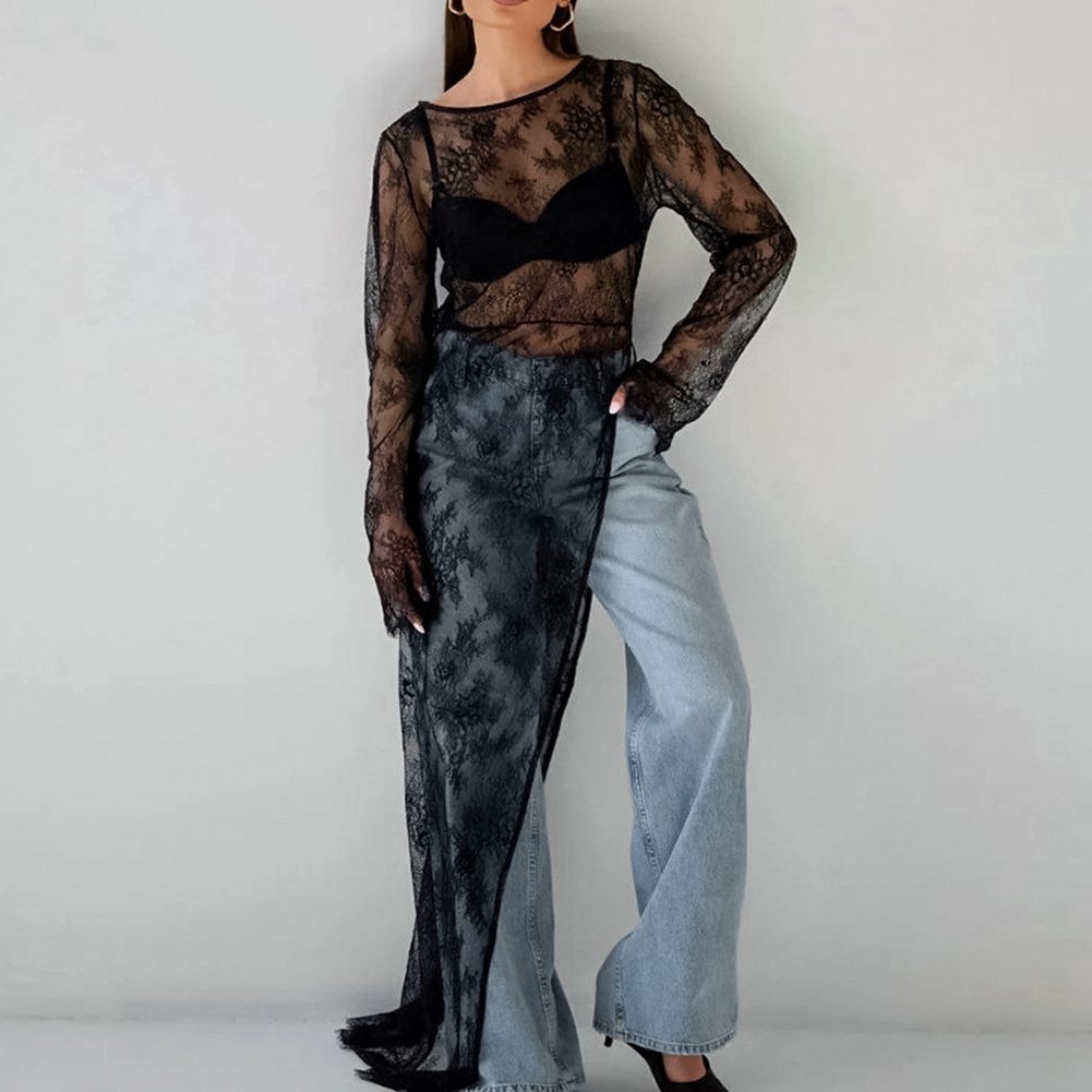 Robe noire tendance femme en dentelle avec motif perspective et manches collections longues