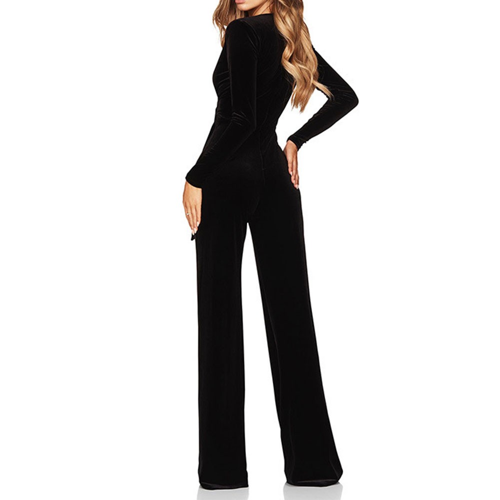 Comfortable Women Velvet Jumpsuit with Long Sleeves for Casual Outings - Picture 16 of 38