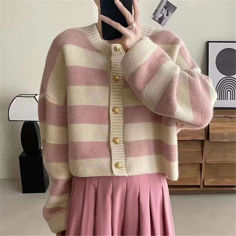 Easily Paired Women's Casual Striped Knitwear Great Addition to Wardrobe - Picture 13 of 14