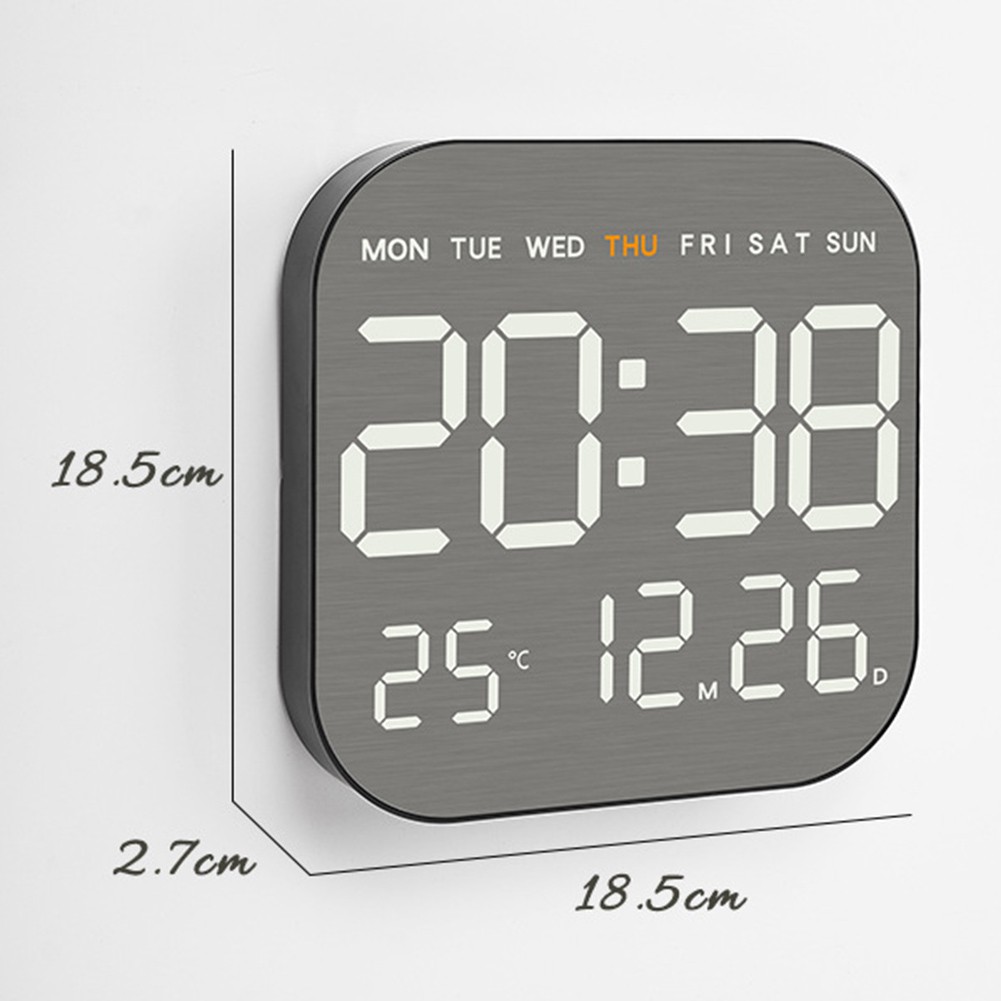 Aesthetic Wall Clock Combining Functionality and Stylish Design Elements
