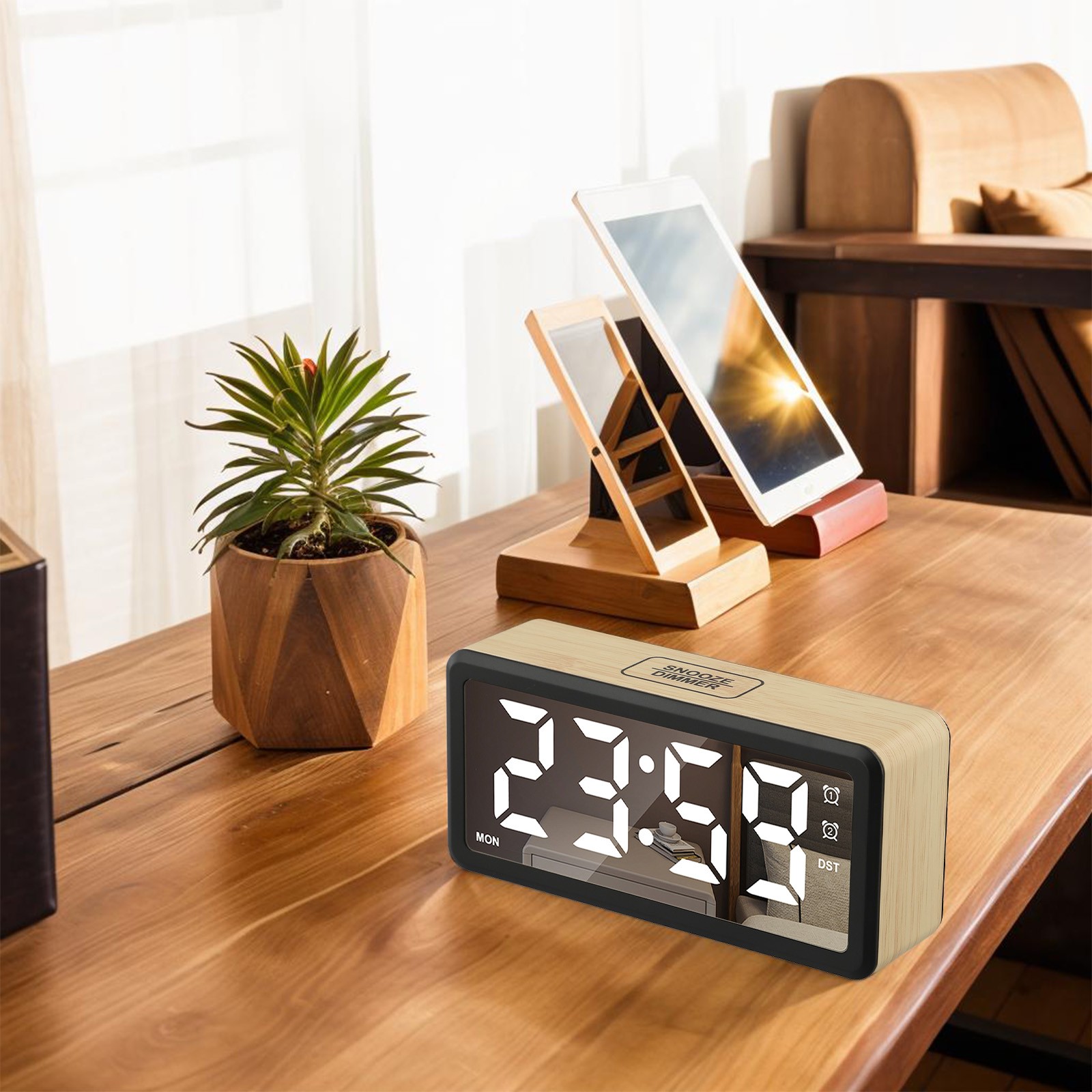 Sleek Compact Digital Alarm Clock Offering 5 Level Brightness Adjustment