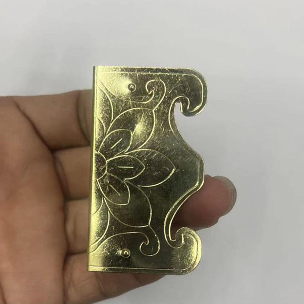 Elegante scatola in legno stile vintage protezioni piedi con staffe in ferro set - Foto 17 di 36