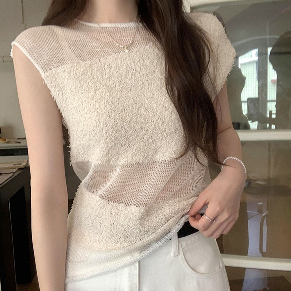 Essential Women's Sleeveless Tee Perfect for Layering or Standalone Wear - Picture 9 of 14