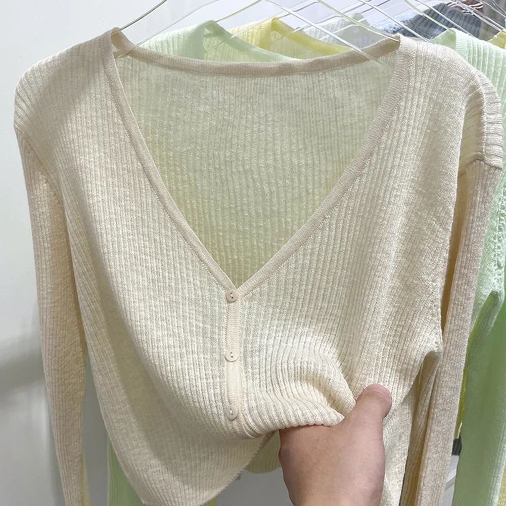 Leichtes Strick T-Shirt mit V-Ausschnitt für Damen in Unifarben für den Sommer - Bild 19 von 23