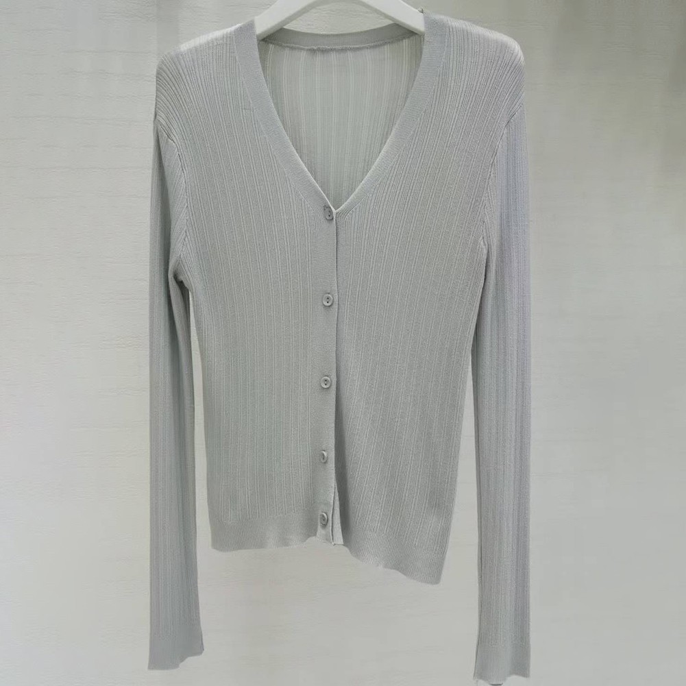 Leichtes Strick T-Shirt mit V-Ausschnitt für Damen in Unifarben für den Sommer - Bild 21 von 23