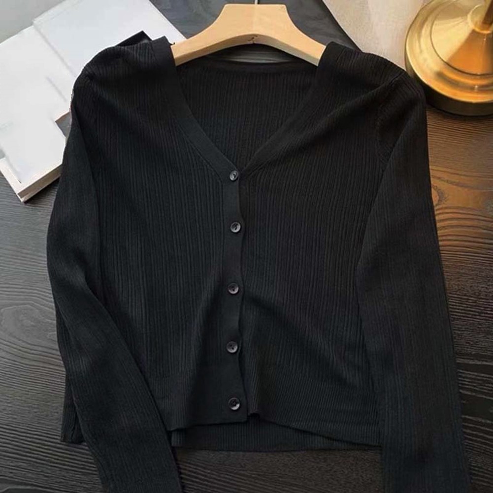 Leichtes Strick T-Shirt mit V-Ausschnitt für Damen in Unifarben für den Sommer - Bild 15 von 23