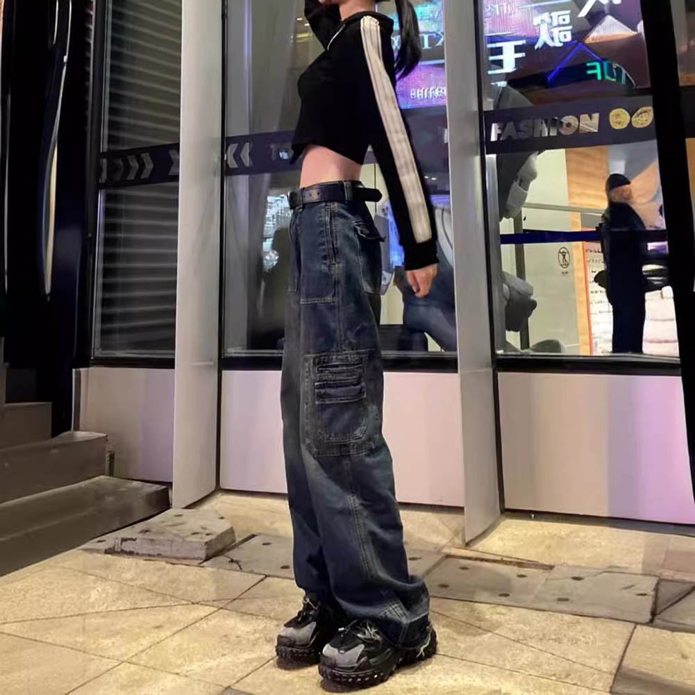 Women's Cargo Jeans in Retro Wash with 6 Pockets and Loose Straight Leg Design - Picture 20 of 52