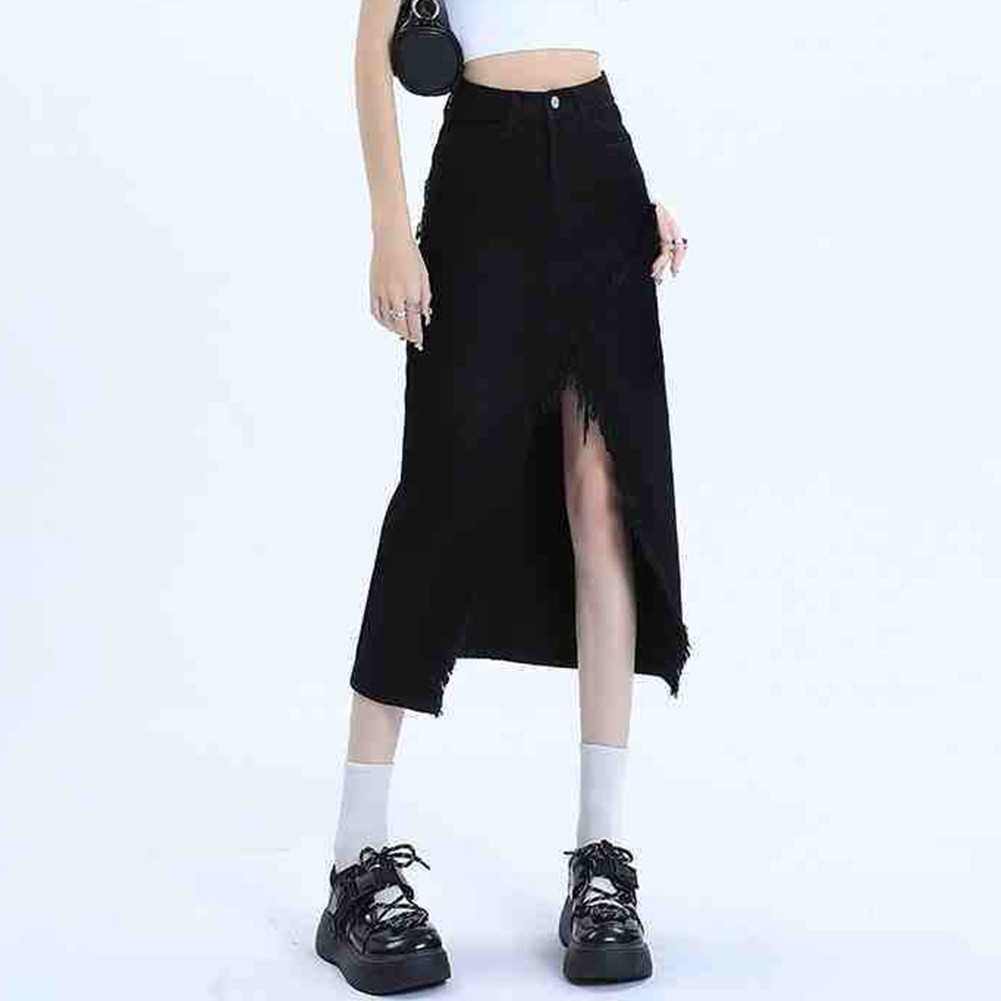 Comfortable Medium Length Hip Skirt Ideal for Vacation or Daily Outings