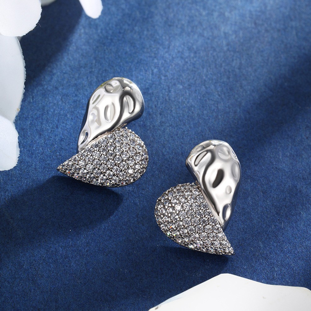 Fashionable Zirconium Heart Stud Earrings Lightweight Comfortable Wear - Picture 15 of 15