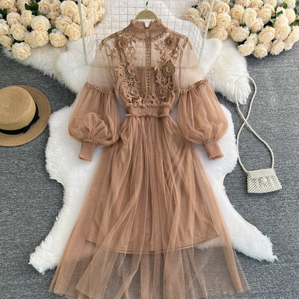 Langes Kleid mit Spitze und Blumenmuster für Damen mit Gazeärmeln und Weste 2- - Bild 13 von 22