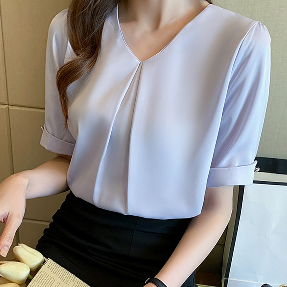 Womens Lightweight V Neck T Shirt with Short Sleeves Perfect for Outings - Picture 14 of 60