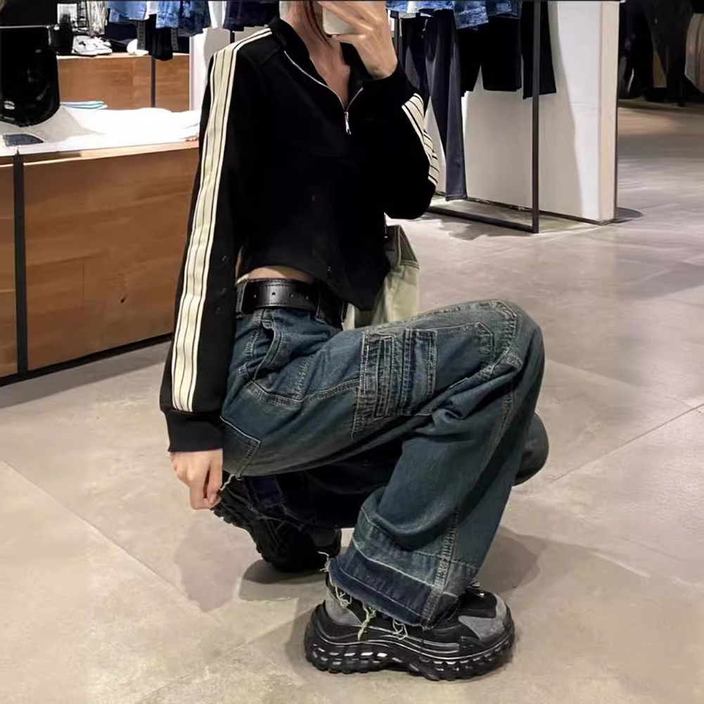Breezy Women's Casual Blue Cargo Jeans with Retro Flair for Spring 2025 - Picture 19 of 57