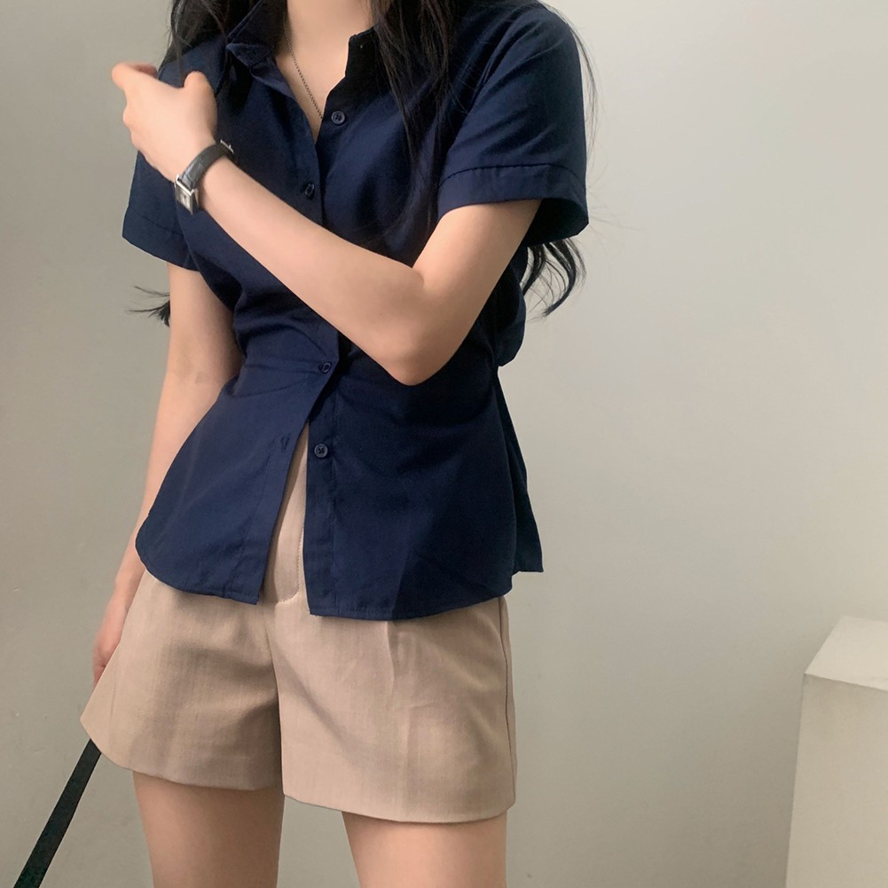 Classic Women's Short Sleeve Shirt with Pleats Perfect for Casual Looks - Picture 14 of 24