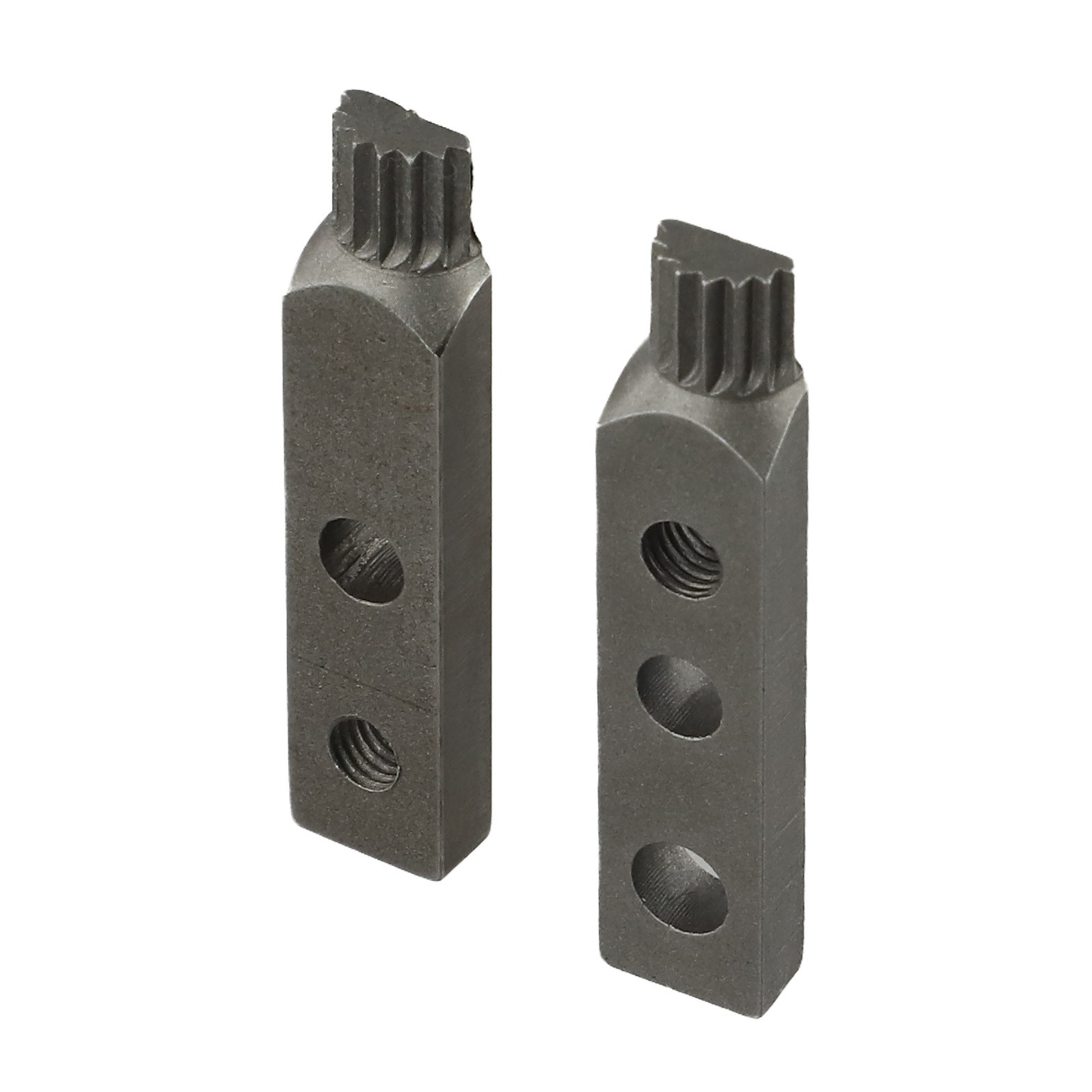 A Handy Tool for Plumbers Efficiently Remove Broken Wires from Faucets