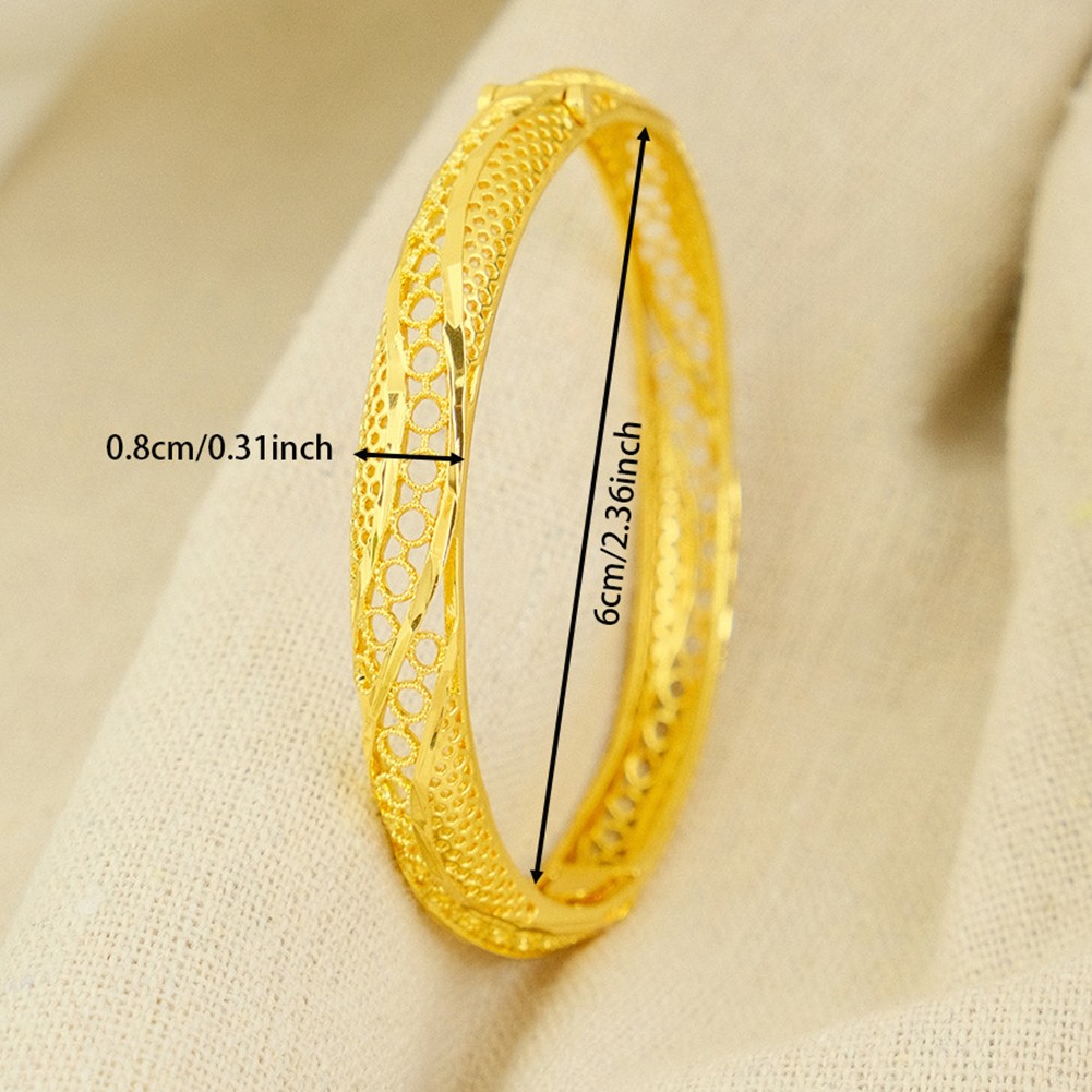 Bracelet creux plaqué or bijou tendance femme chic avec style distinctif
