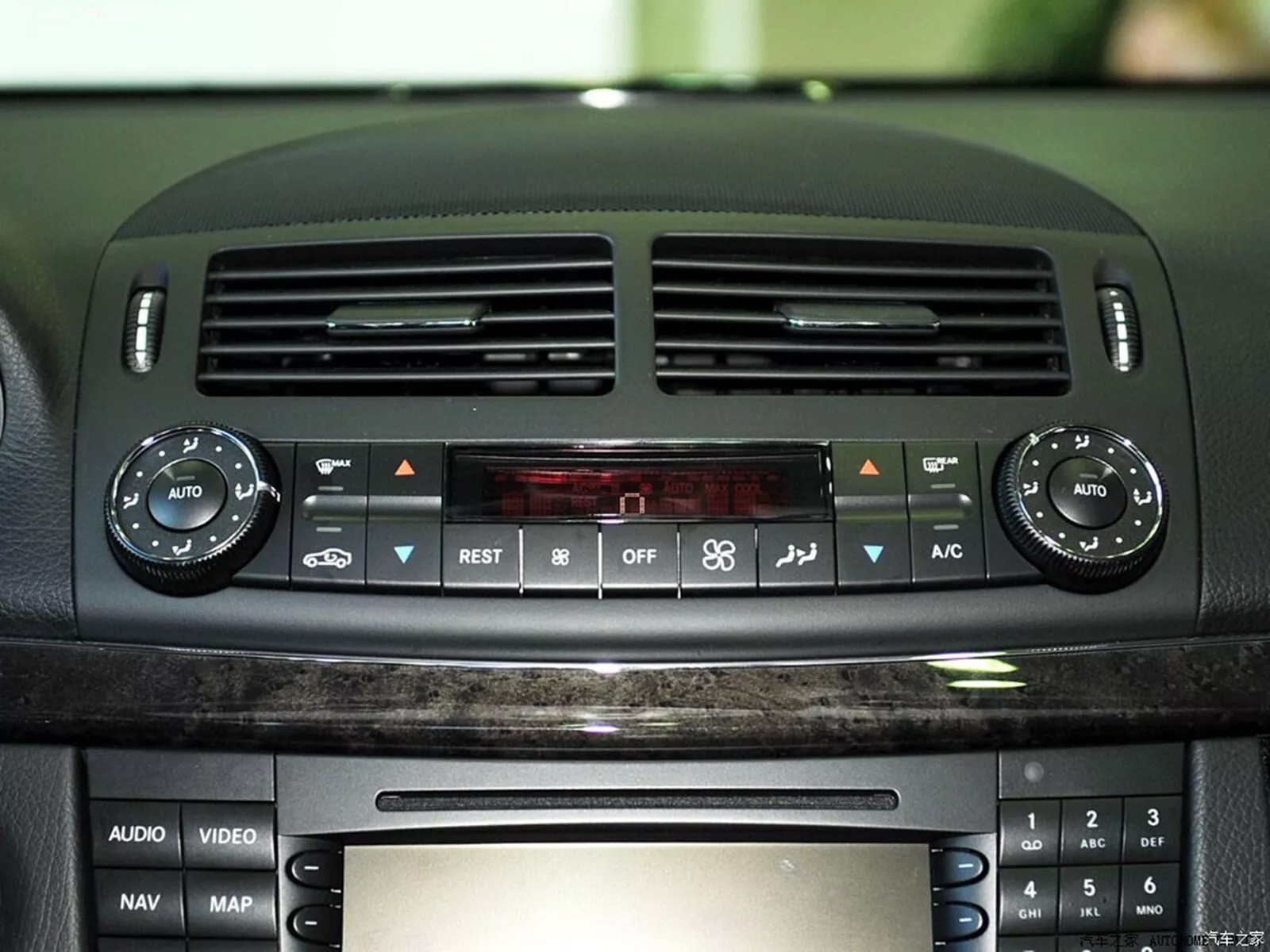Front Center Air Vent Grille For Mercedes E Class W211 2003 2008 Black - Picture 7 of 12