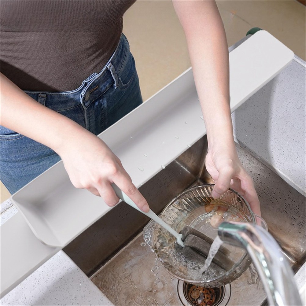 Suction Cup Equipped Silicone Splash Barrier Perfect for Daily Use in Homes - Picture 14 of 23
