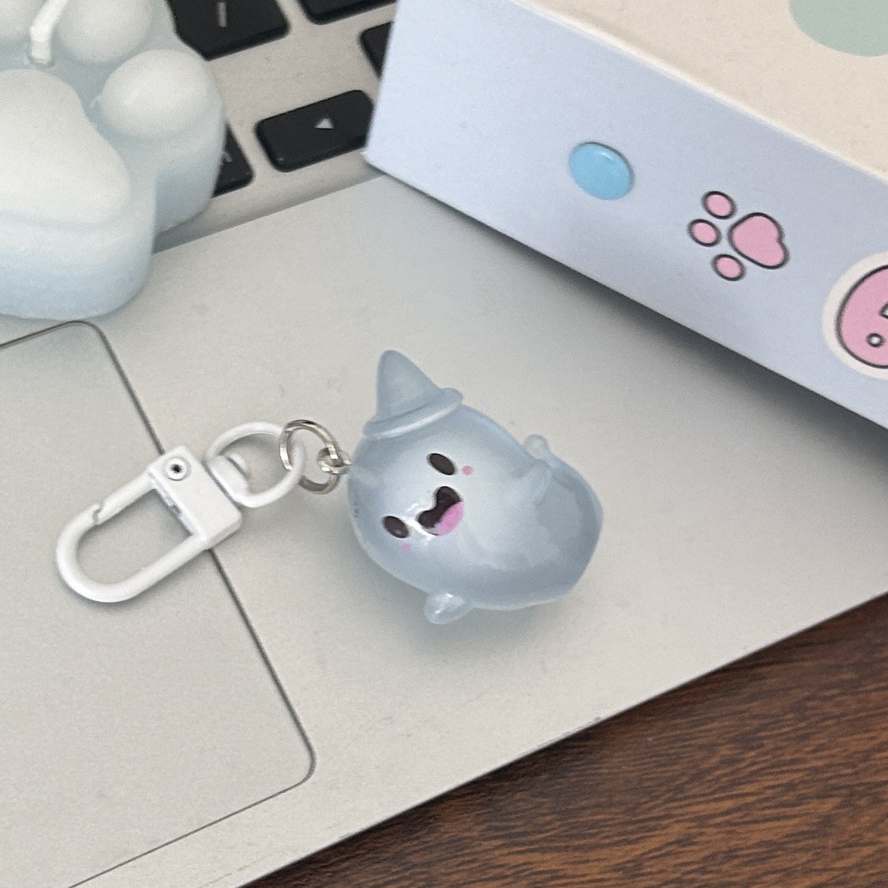 Cartoon 3D Luminous Keychain for For elf Pendant Resin Keychain for Bag - Picture 13 of 18