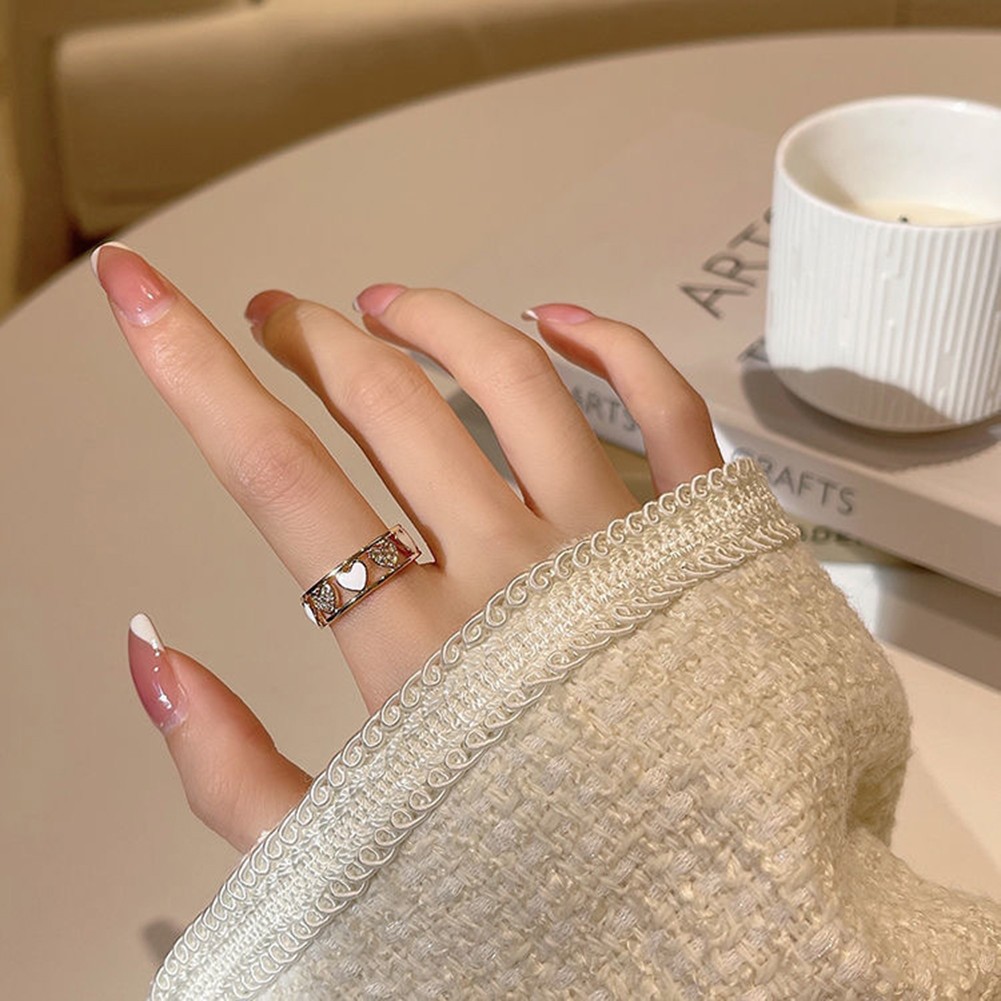 Beautifully Crafted Adjustable Ring with Heart Shape for All Occasions