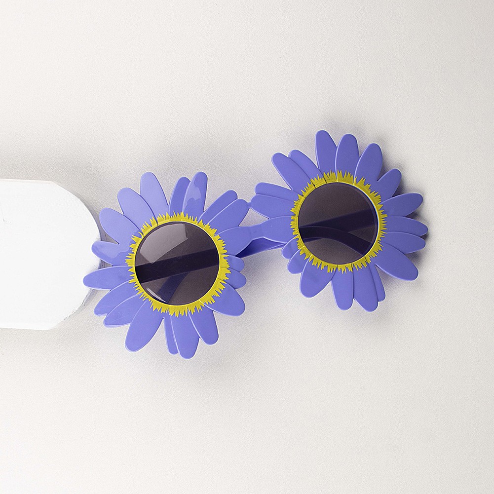 Innovative Floral Design Sunglasses Ideal for Trendsetters and Influencers