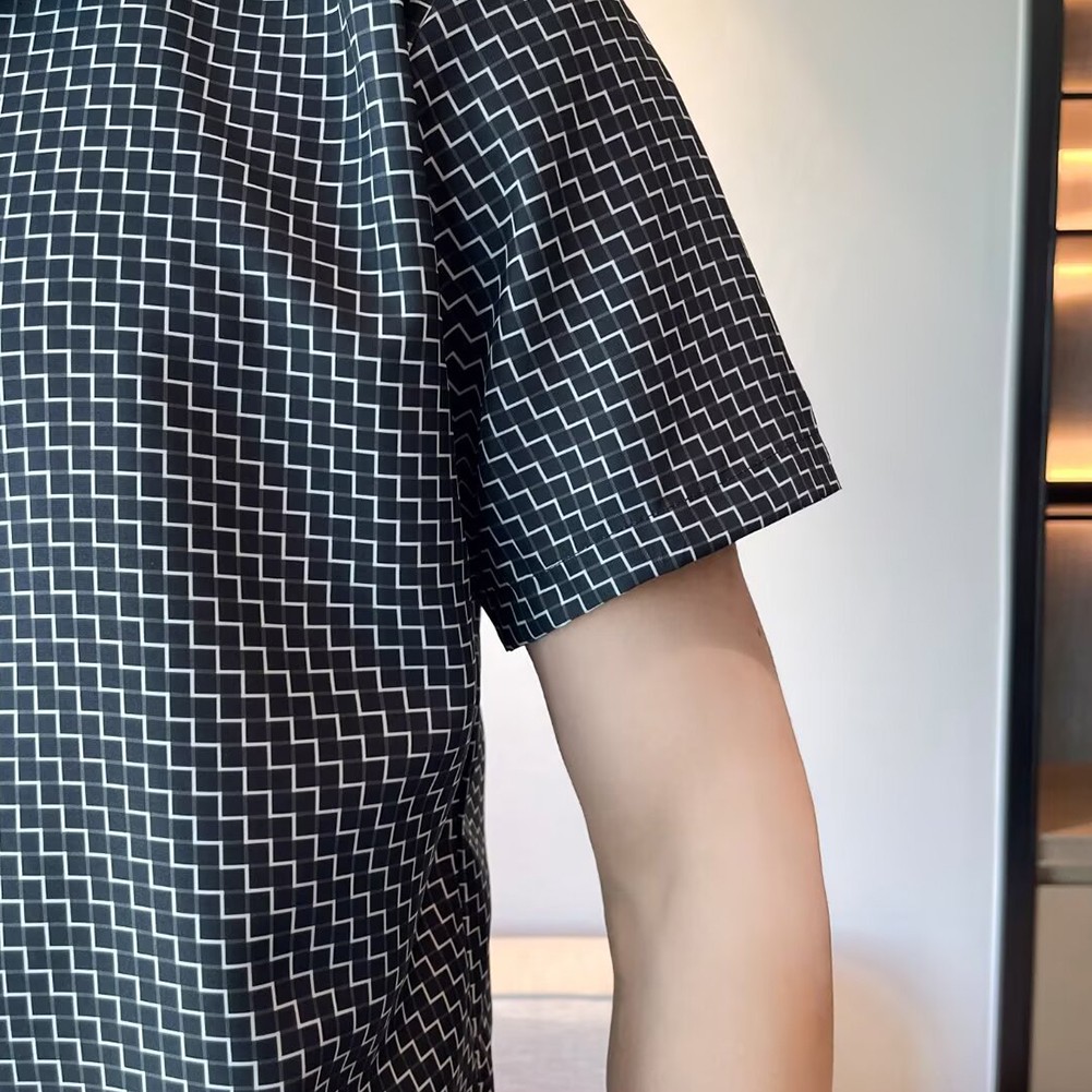 Sleek Men's Lapel Shirts in Korean Design Comfortable Lightweight and Stylish - Picture 15 of 26