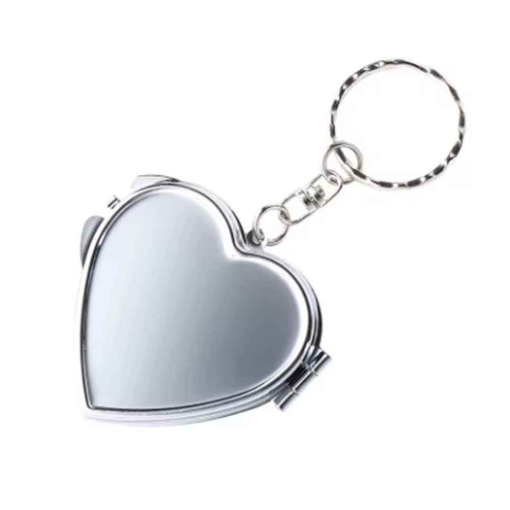 Aesthetic Metal Heart Shaped Keychain Designed to Brighten Up Your Style - Picture 13 of 16