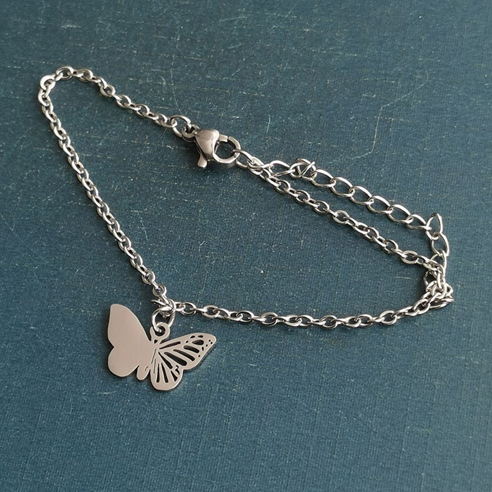 Elegant Hollow Butterfly Necklace Stunning Accessory for Fashion Enthusiasts - Picture 13 of 14