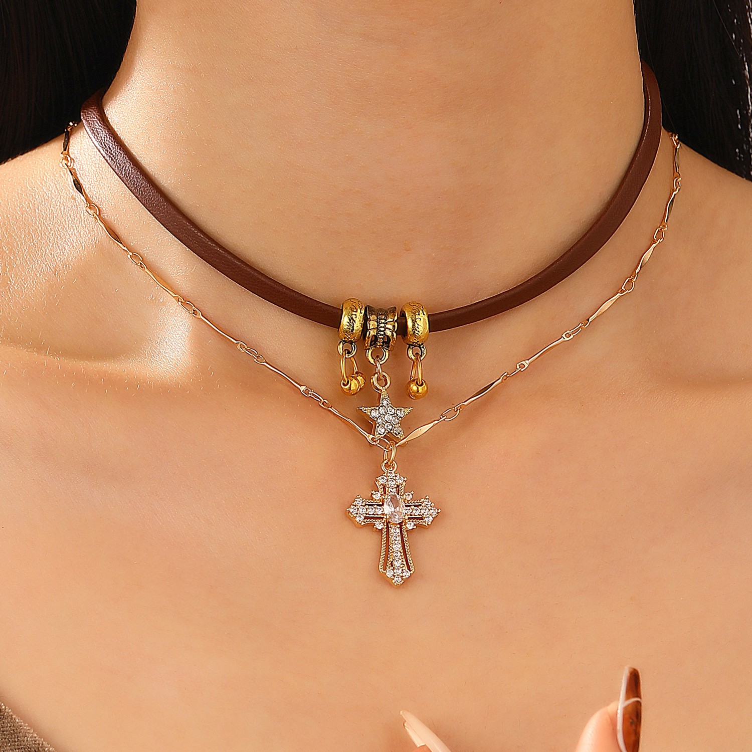 Unique Textured Chain Necklace Featuring Detachable Decorative Elements - Picture 26 of 47