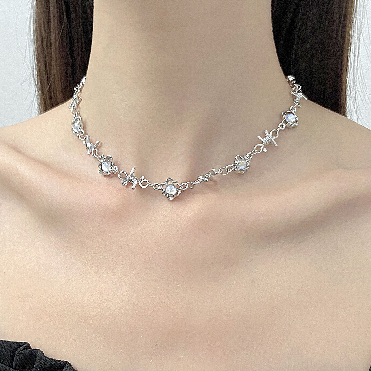 Unique Textured Chain Necklace Featuring Detachable Decorative Elements - Picture 45 of 47