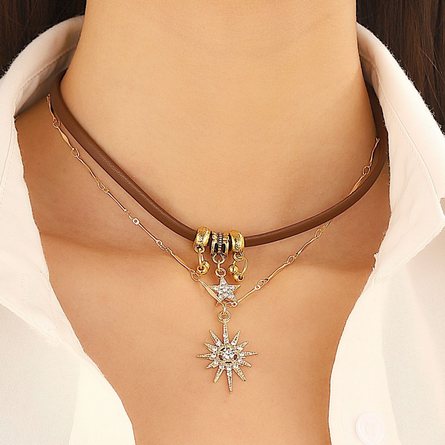 Unique Textured Chain Necklace Featuring Detachable Decorative Elements - Picture 25 of 47