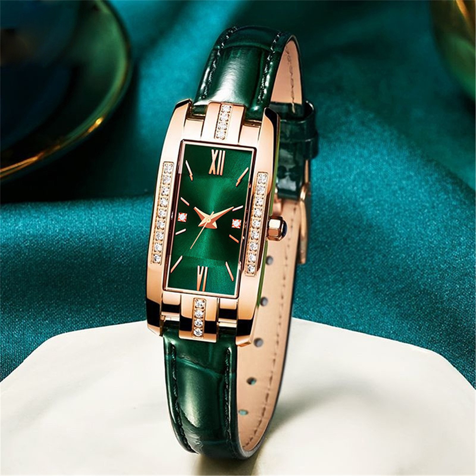 Lightweight Stainless Steel Watch with Breathable Strap and Night Mode - Picture 14 of 15