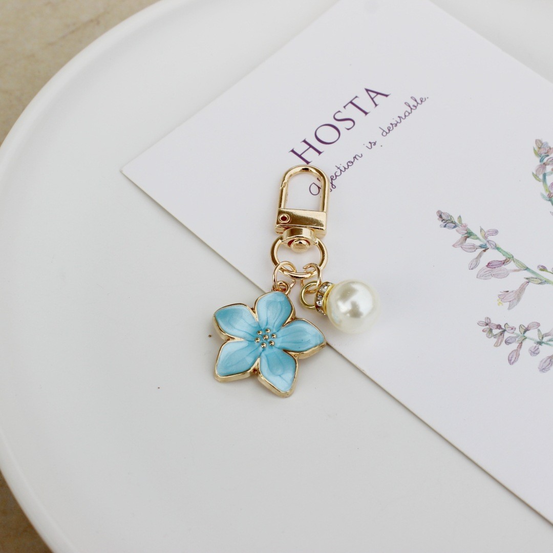 Lovely Colorful Keychain with Creative Pear Blossom Pendant for Personal Style - Picture 15 of 16
