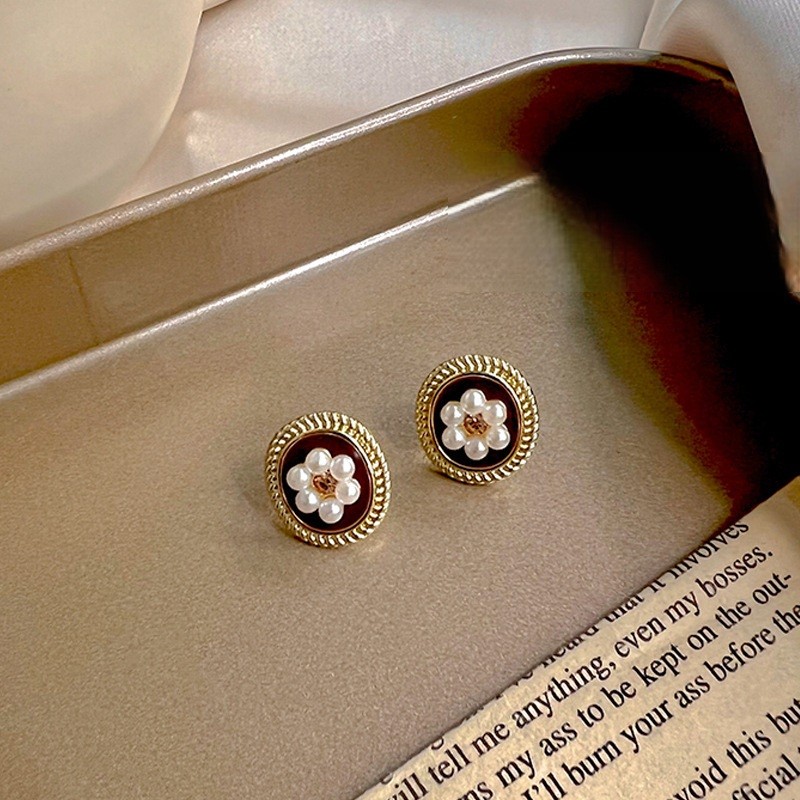 Boucles D'oreilles Dorées Avec Perle - Fermoir Stud - Élégantes - Neuf Avec étiquettes